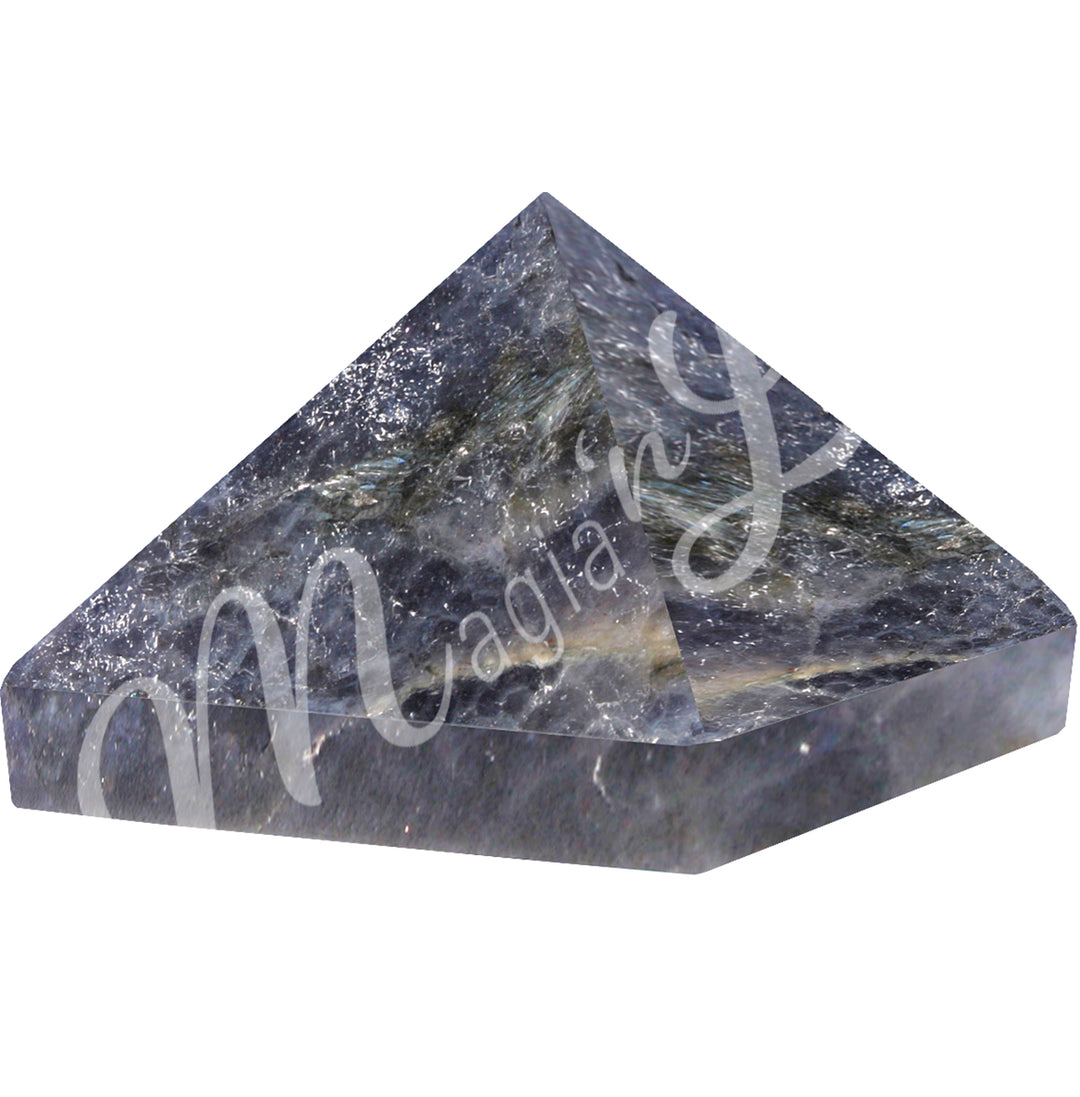 A four side pyramid made of Iolite.