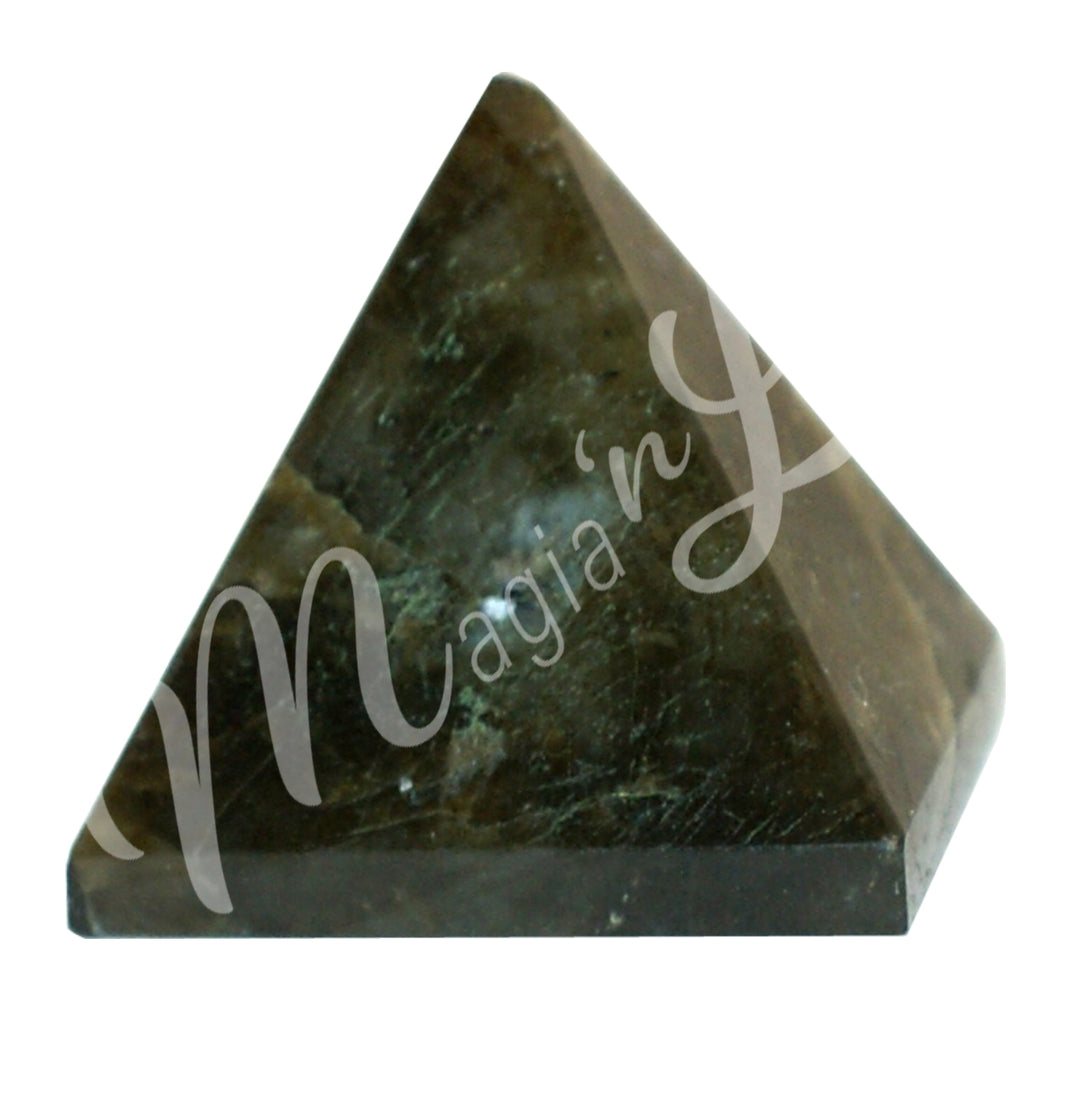 A four side pyramid made of Labradorite.