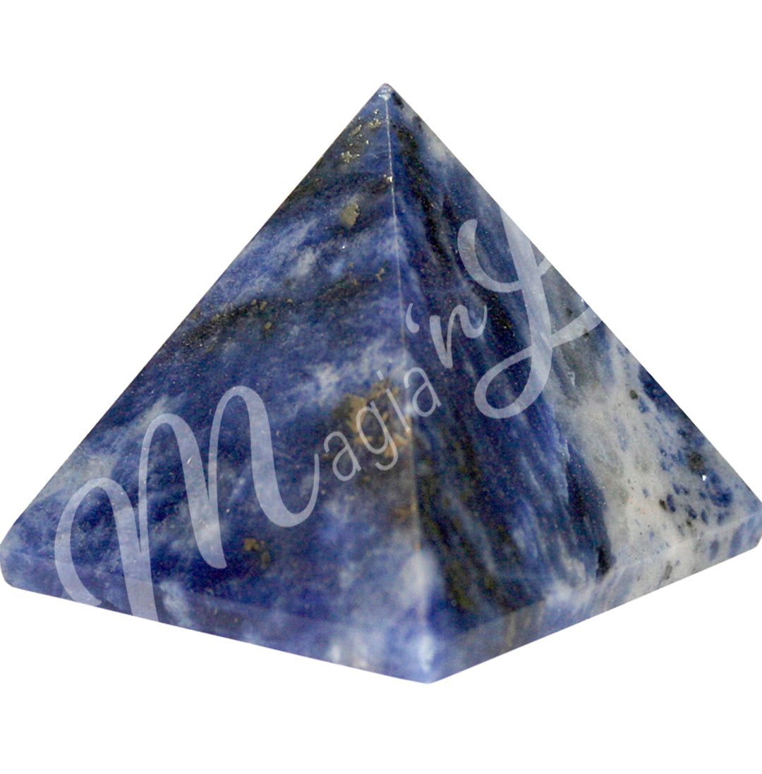 A four side pyramid made of Sodalite.