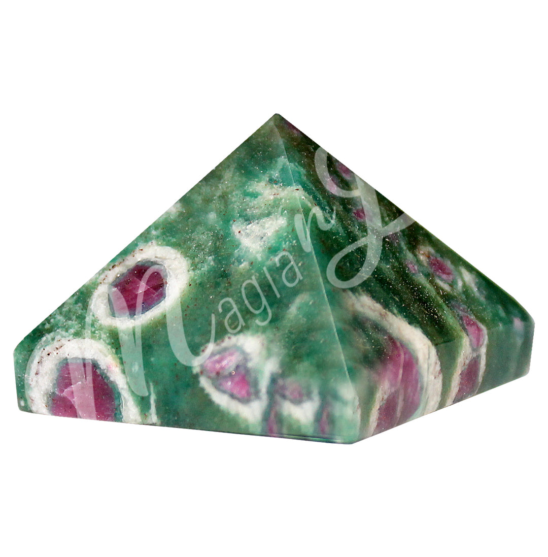 A four side pyramid made of Ruby Zoisite.