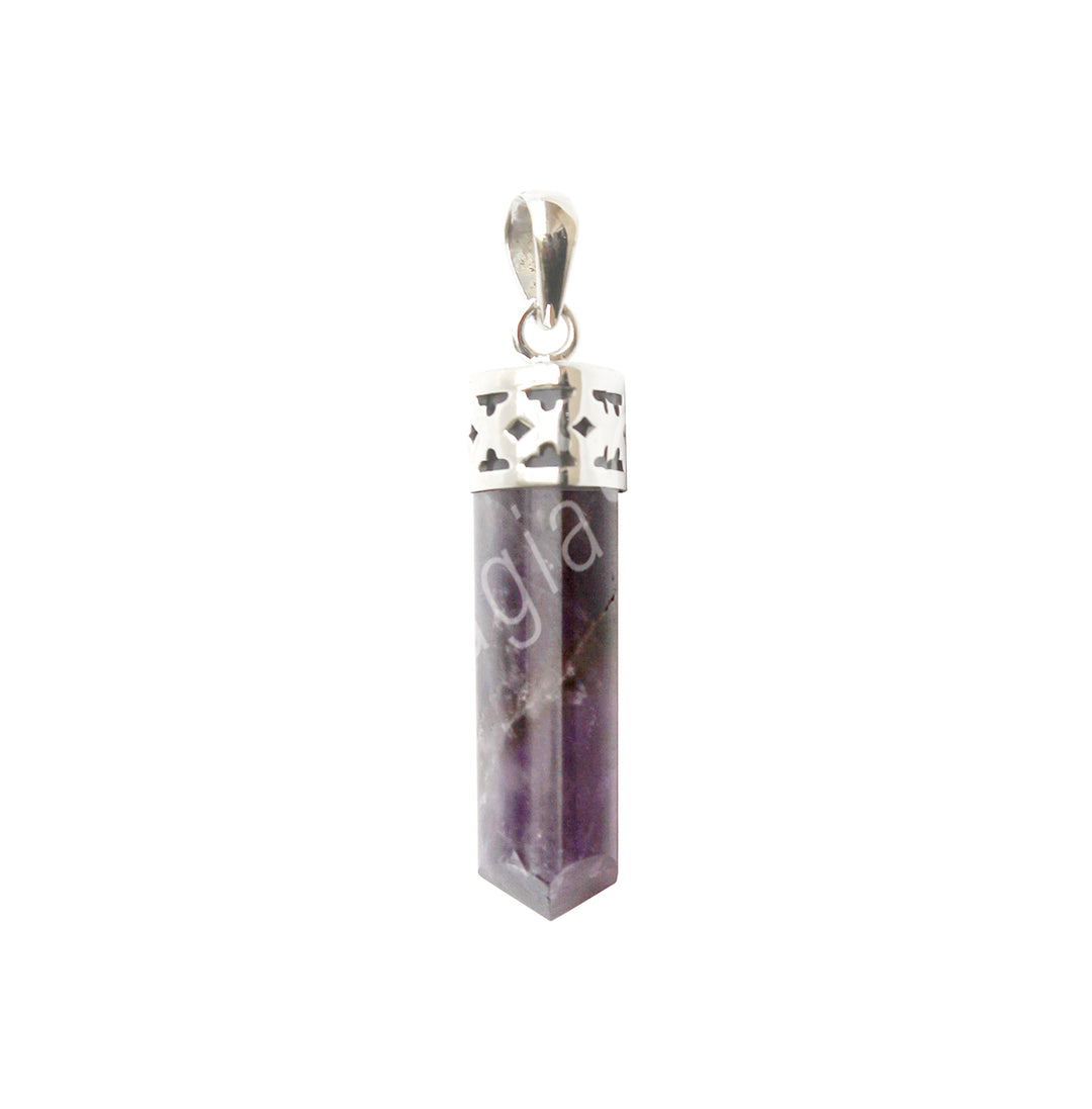 Colgante de Plata Esterlina con Punta Pulida de Amatista 1,5″