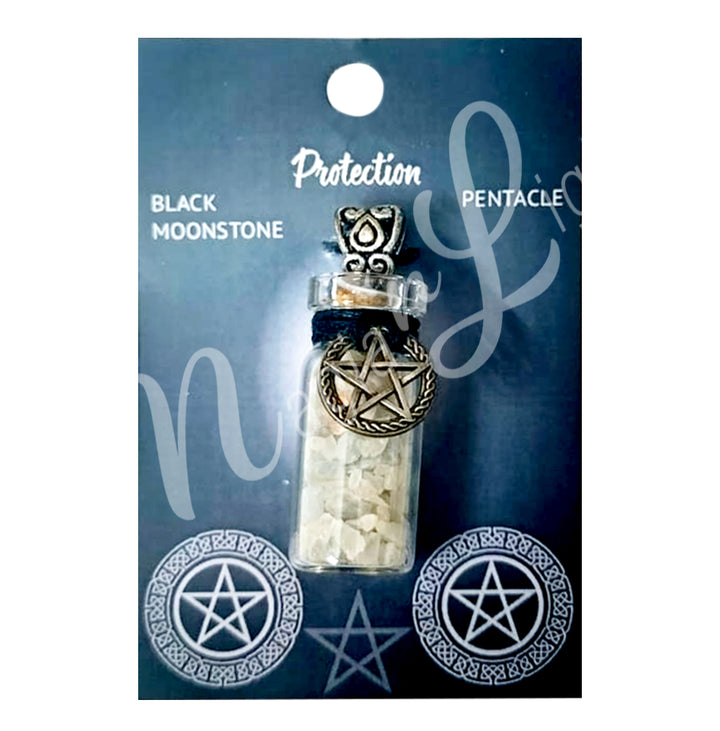 Collar de Chips de Piedra Luna Negra en Botella 1,5″