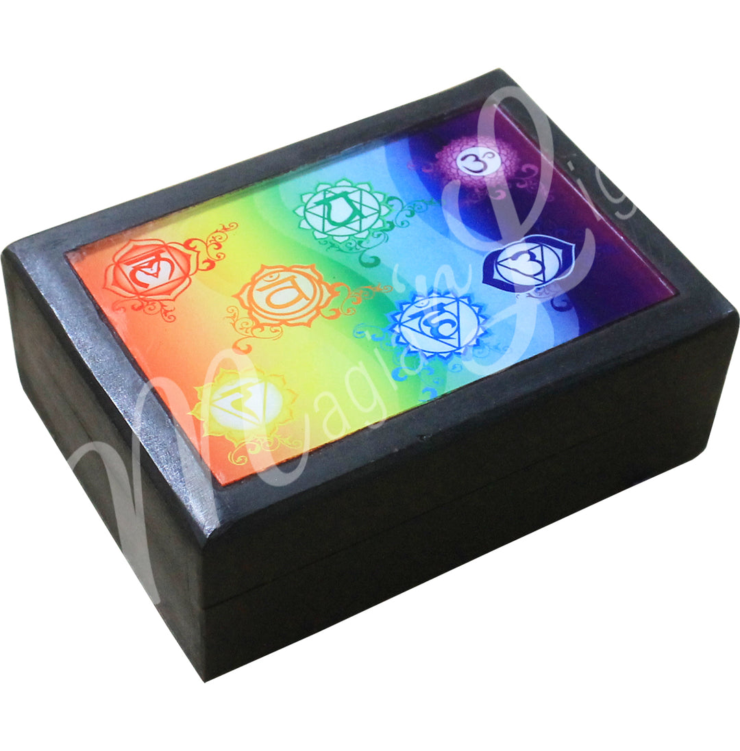 Caja de Madera con Impresión de Chakras 5 x 7″