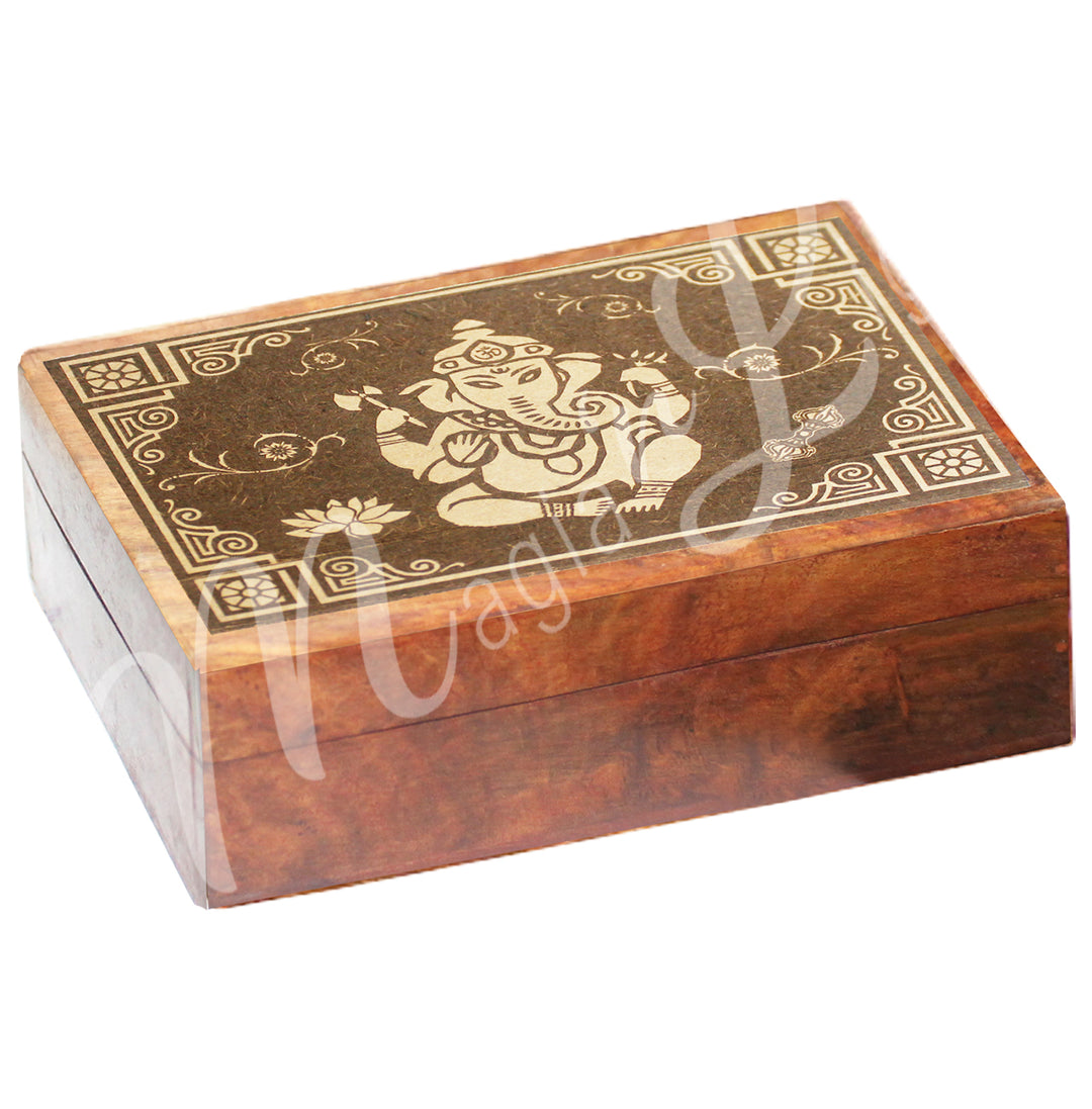 A box made of acacia wood. The lid features a laser-engraved Ganesha.