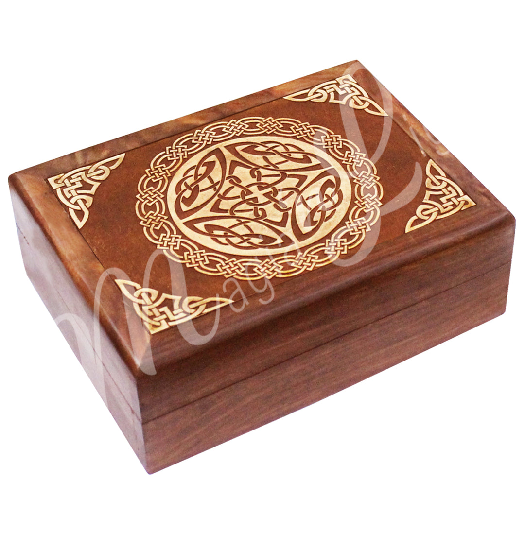 A box made of acacia wood. The lid features a Celtic knot.