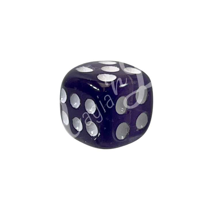 A polished amethyst gemstone dice with white engraved dots.