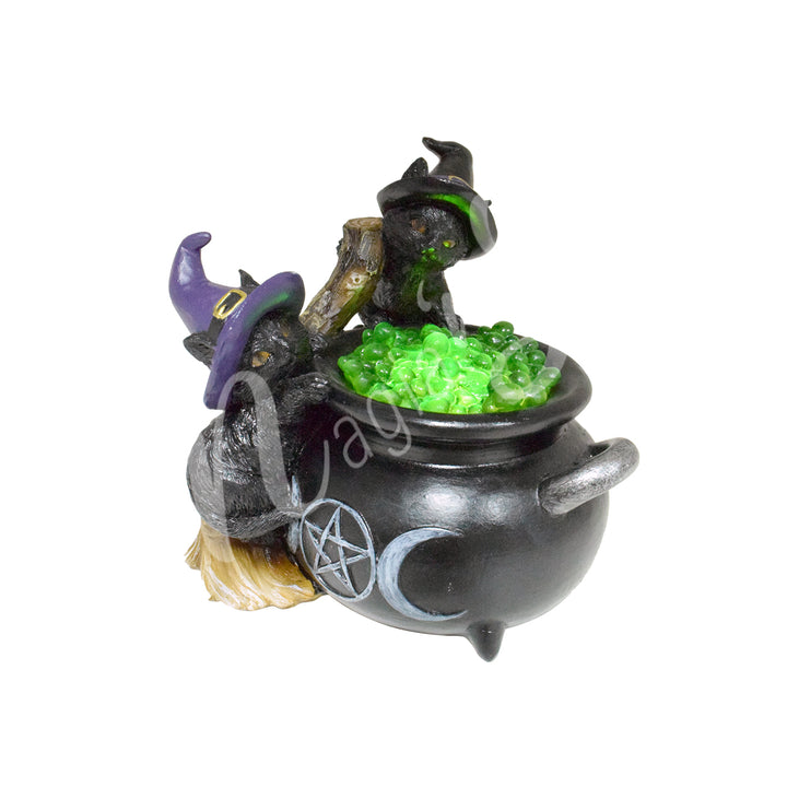 Statue Cauldron & Cats w LEDs