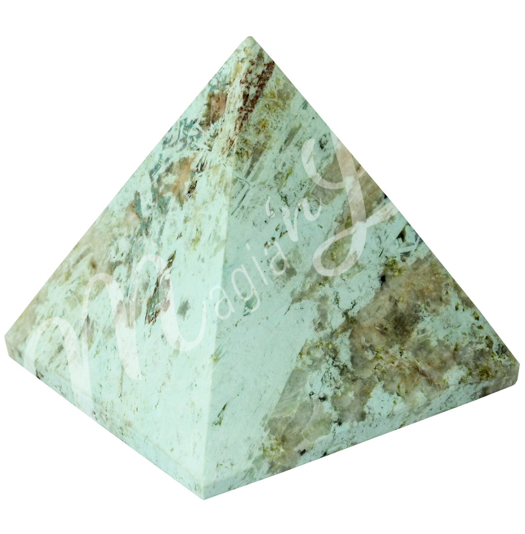 A four side pyramid made of Inca Turquoise.