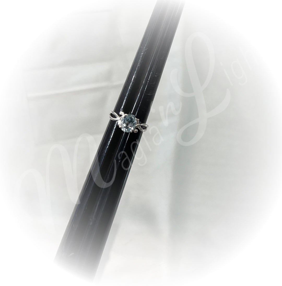 Anillo de Plata Esterlina con Topacio Azul Facetado Tamaños 4-10