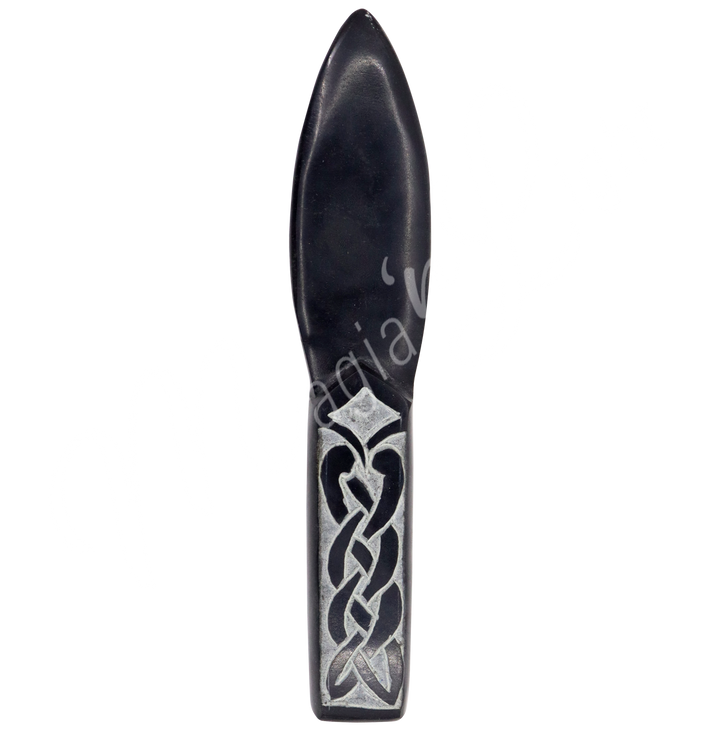 Athame made from Black Soapstone with an Celtic Knot engraving on the handle. 