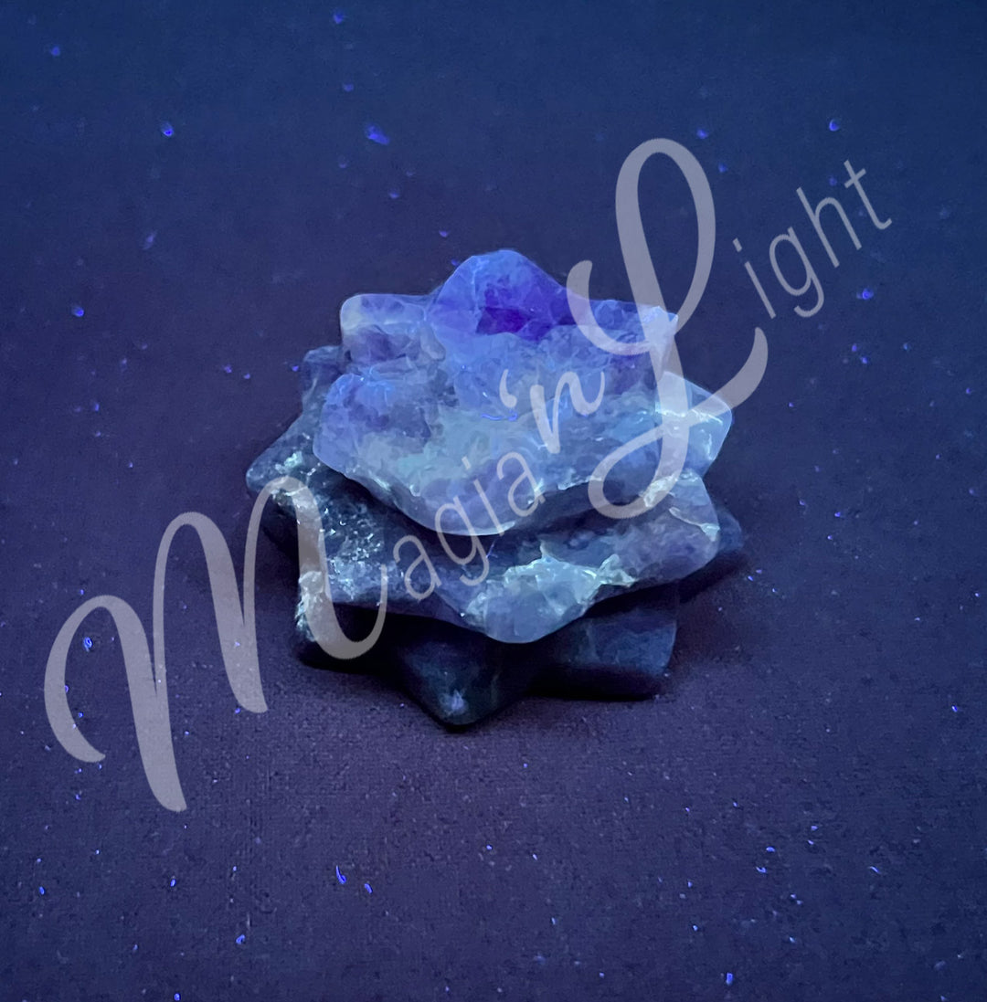 Figurine Lotus Fluorite 3"dia.